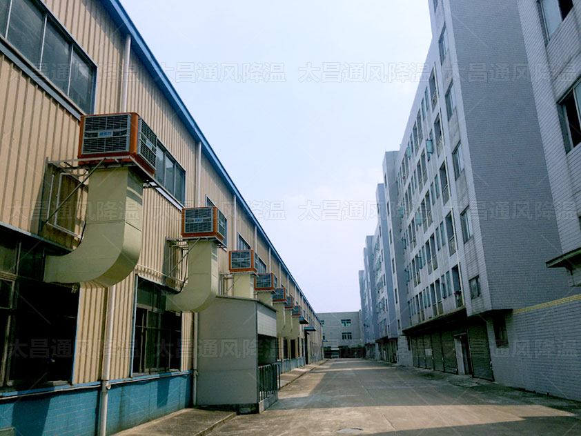 車間降溫方案配置節(jié)能環(huán)?？照{(diào)，使用效果沒(méi)話說(shuō)